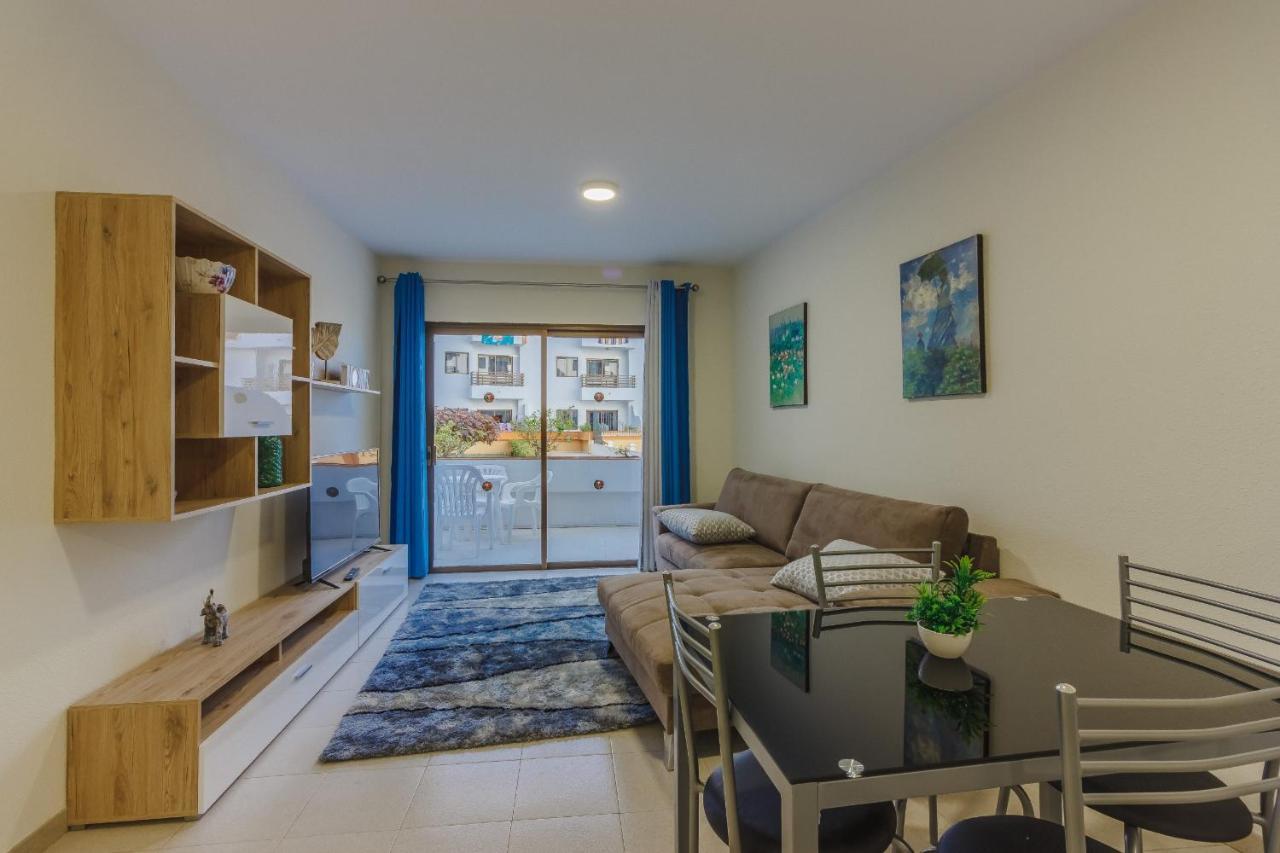 Seguro Spacious Apartment With Roomy Terrace Puerto de Santiago  Dış mekan fotoğraf