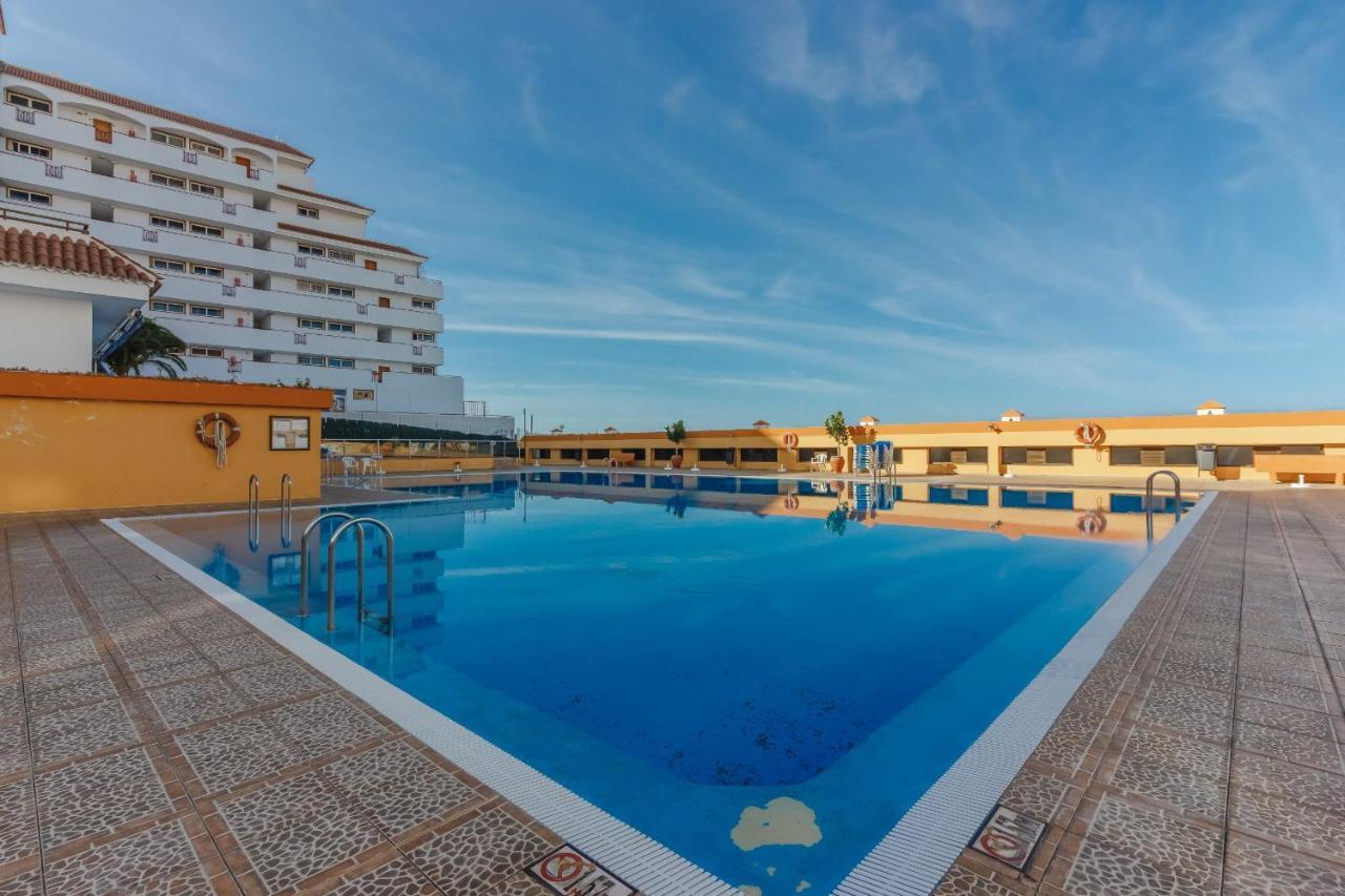Seguro Spacious Apartment With Roomy Terrace Puerto de Santiago  Dış mekan fotoğraf